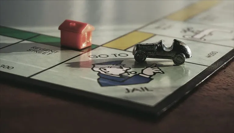 Google Discover te penaliza un año sin audiencia, si no cumples las normas del juego