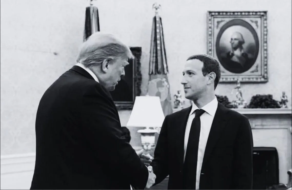 FACEBOOK restablece las cuentas de Donald Trump