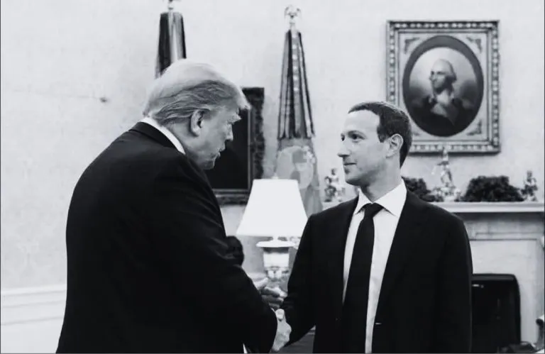 FACEBOOK restablece las cuentas de Donald Trump 87 FACEBOOK restablece las cuentas de Donald Trump