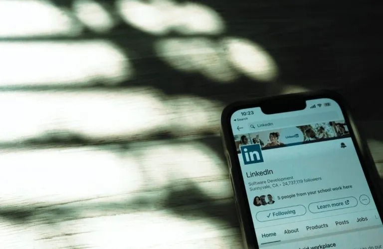 Casi todo lo que necesitas saber sobre LinkedIn Ads para tu estrategia de marketing digital 74 Linkedin Ads como epicentro de Marketing Solutions de la red social profesional