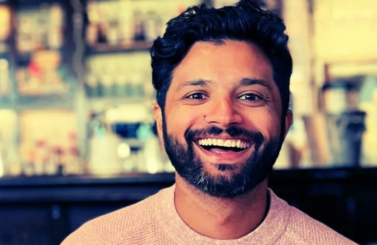Varun Shetty, director de relación con los medios de OpenAI.