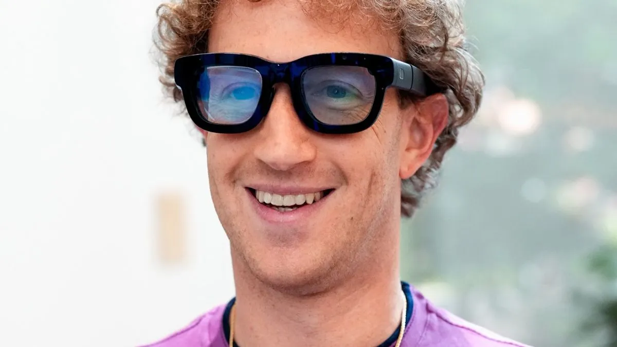 Facebook te penaliza si haces esto. Mark Zuckerberg te alerta 4 Mark Zuckerberg crea un grupo de WhatsApp para contratar expertos en superinteligencia artificial