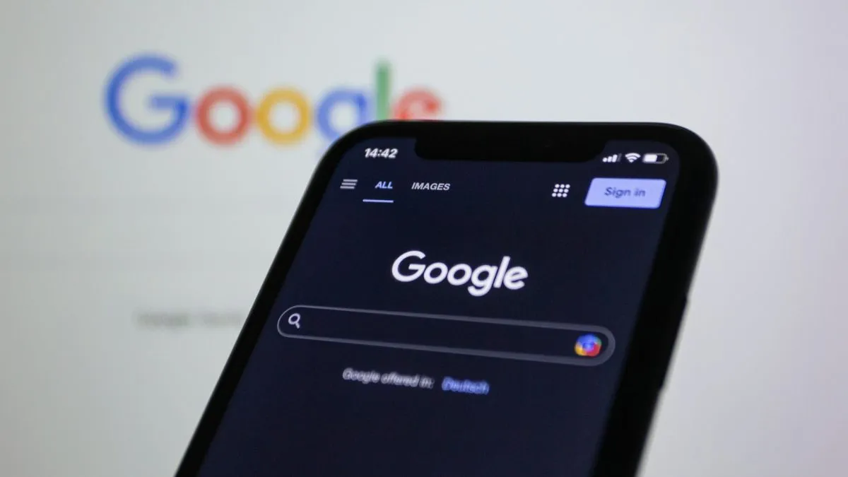 La IA de Google detectará tráfico inválido 1 Google AI Overviews desploma la tasa de clics de las búsquedas informacionales