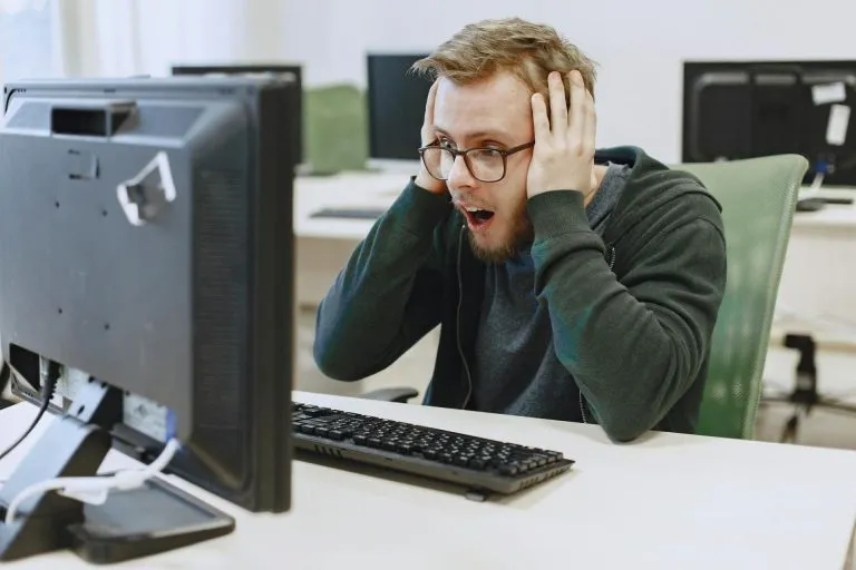 Google activa una Spam Update. Y ya terminó 54 Google activa una Spam Update. Foto: Pexels.