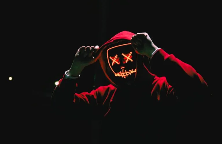 Claude Mythos en cuarentena. Es el sueño húmedo de todo hacker. Foto: Unsplash