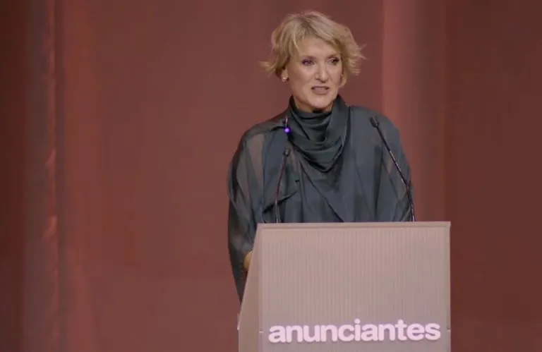 "No cabe mirar para otro lado". Los anunciantes avanzan en su propio medidor. Suman 50 anunciantes y medios 2 Silvia Bajo, directora general de AEA. Foto: Premios Eficacia 2026